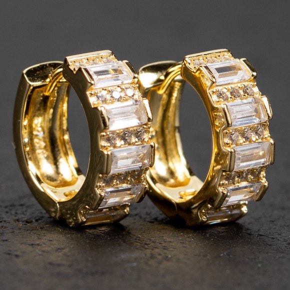 Yellow Gold Sterling Silver Men's Iced Emerald Cz Huggie Hoop Earrings - Picture 2 of 4